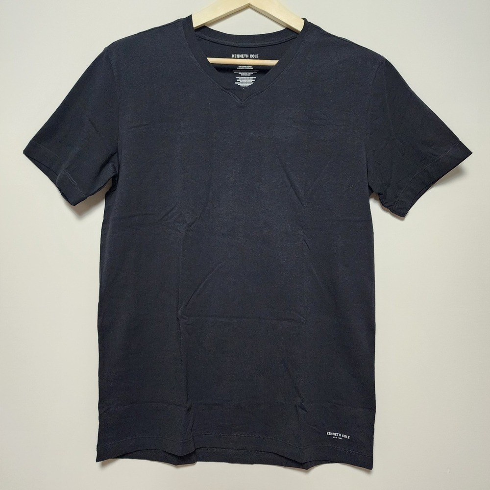 Kenneth Cole New York V-Neck Solid Black Short Sleeve T-Shirt Size Medium